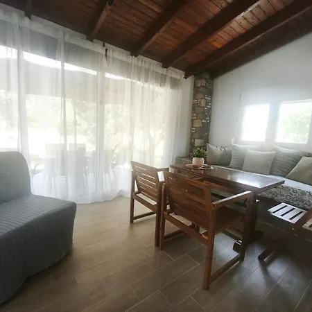 Konstantinos Luxury Living Dom wakacyjny *